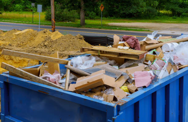 Best Junk Hauling Services  in Quincy, IL